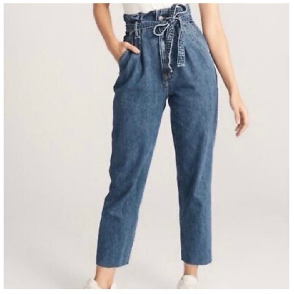 Abercrombie & Fitch Waist Tie High Waisted Paperbag Mom Jean Size 2